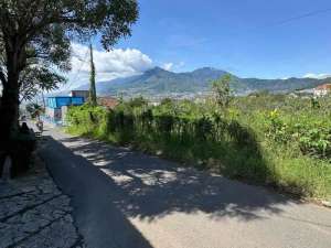 kebun lokasi di Bumiaji, tersedia melalui melalui situs Olx
