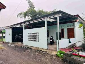 kos kosan dekat ugm plemburan sleman yogyakarta lokasi di Depok, tersedia melalui melalui situs Olx