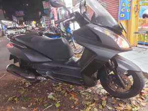 Jual bekas kymco dowtown 200i siap touring,lokasi di Tegalrejo
