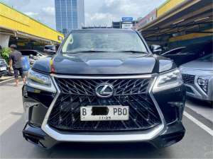 Jual bekas Lexus LX 570 Sport 2014 Hitam,lokasi di Jawa Barat