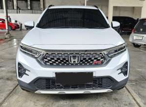 Jual bekas Like New 6rb Km Honda WR-V WRV RS AT Matic 2025 Putih Mulus Gress Siap Pakai,lokasi di Jakarta DKI