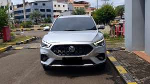 Jual bekas MG ZS Magnify 2023 silver sunroof,lokasi di Jakarta DKI