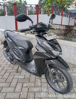 Jual bekas Motor Bekas Beat Deluxe 2022 Hitam Doff Km14Rbaan,lokasi di Semarang