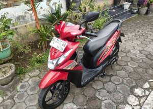 Motor Bekas Honda Beat Fi 2013, Plat AG Surat lengkap , tersedia melalui melalui situs Jualmotorbekas