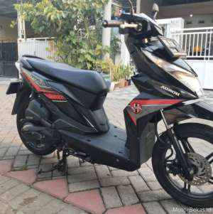 Jual bekas Motor Bekas Honda New Beat 2017 Fi Esp Eco,lokasi di Surabaya