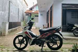 Jual bekas Motor Bekas Honda SUPRA 125 INJEKSI TH 2014 Surat2Lengkap,lokasi di Pekalongan