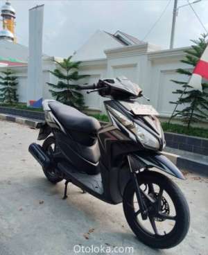 Jual bekas Motor Bekas Honda Vario CBS tahun 2012 Surat LENGKAP Pajak h,lokasi di Medan