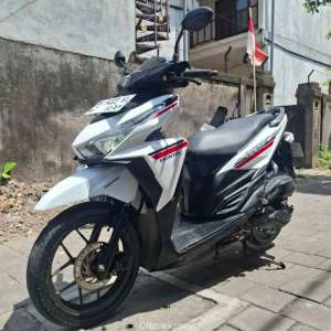 Jual bekas Motor Bekas New Vario 125 Tahun 2017 sangat terawat,lokasi di Gianyar