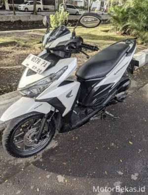 Jual bekas Motor Bekas Vario 150cc 2018 Putih Mesin Sip,lokasi di Semarang