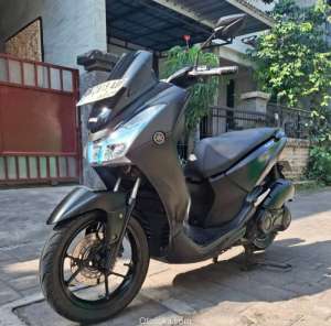 Jual bekas Motor Bekas Yamaha Lexi 125 Tahun 2019 sangat terawat,lokasi di Denpasar