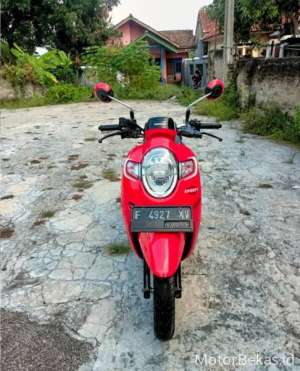 Jual bekas Motor Honda Scoopy tahun 2017 terawat,lokasi di Bogor
