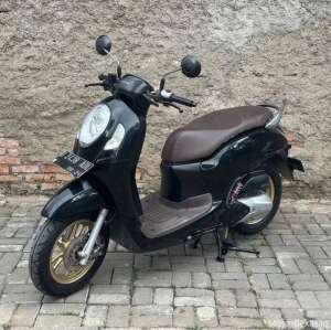 Jual bekas Motor Honda Scoopy tahun 2021 terawat,lokasi di Bandung