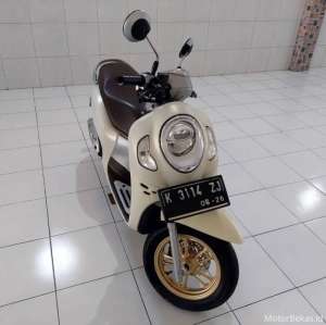 Jual bekas Motor Honda Scoopy tahun 2021 terawat,lokasi di Pati