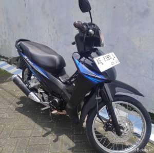 Jual bekas Motor Revo Fit 2012 Karbu,lokasi di Blitar