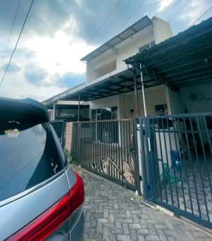 Murah dijual rumah 2 lantai supriyadi kalicari singa siap huni lokasi di Supriyadi, tersedia melalui melalui situs Olx