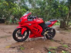 Jual bekas ninja 250 cc karbu 2 cilinder 2010,lokasi di Walantaka