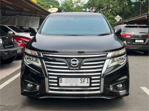 Jual bekas NISSAN ELGRAND HWS 2.5 AT HITAM 2014,lokasi di Jawa Barat