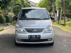 Jual bekas Nissan Serena Highway Star 2010 Silver,lokasi di Jakarta DKI