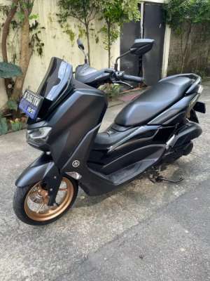 Jual bekas nmax 2022 lengkap,lokasi di Pancoran