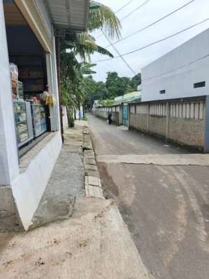 Perumahan Cipayung Murah Strategis lokasi di Jl. Masjid Al Akbar, tersedia melalui melalui situs Olx