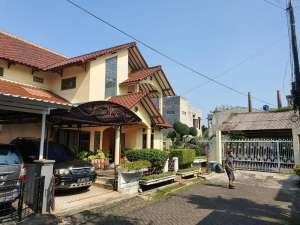 Rumah 1000m di bintaro sektor 4 lokasi di Bintaro sektor 4, tersedia melalui melalui situs Olx