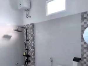 Rumah 2 Lantai SHM Carport 2 Mobil Dekat Tol Sawojajar , tersedia melalui melalui situs Olx