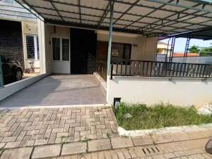 Rumah 2 lantai siap huni di Natura Residence berlokasi strategis di Cimone Tangerang , tersedia melalui melalui situs Olx