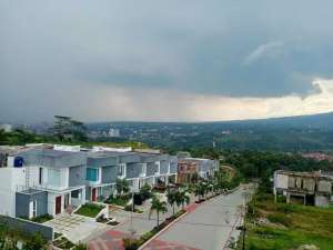 Rumah 2 lt View Wow Dijual di Jatinangor dkt CileunyiUNPAD ITB IPDN tol , tersedia melalui melalui situs Olx