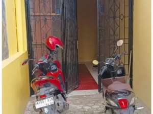 Rumah Amplas 2 lantai murah , tersedia melalui melalui situs Olx