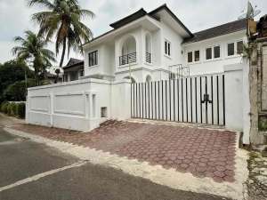 Rumah Bagus Di Kemang Jakarta Selatan , tersedia melalui melalui situs Olx