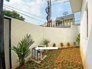 rumah baru di Tebet - jaksel , tersedia melalui melalui situs Olx