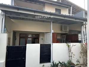 Rumah Bertingkat Strategis Di Daerah Duren Sawit Jakarta Timur , tersedia melalui melalui situs Olx
