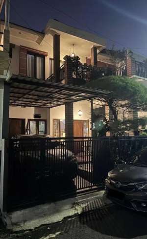 Rumah BSD - Nusaloka, 500 m dari Pasar Modern 1 BSD lokasi di Nusaloka BSD, tersedia melalui melalui situs Olx