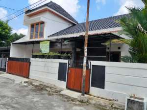 Rumah dalam perumahan perumahan nogotirto sangat strategis , tersedia melalui melalui situs Olx