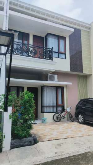 Rumah dekat gerbang tol kukusan dan kampus UI Depok , tersedia melalui melalui situs Olx