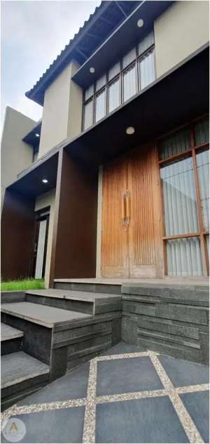 rumah di lengkong siap huni dekat ke pusat kota , tersedia melalui melalui situs Olx