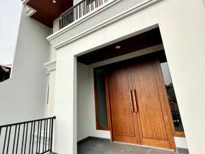 Rumah Dijual Cipete - Kebayoran Baru. UNIT NEW, Private Pool. NEGO , tersedia melalui melalui situs Olx