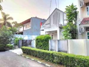 Rumah dijual di Rajawali Bintaro Sektor 9 , tersedia melalui melalui situs Olx