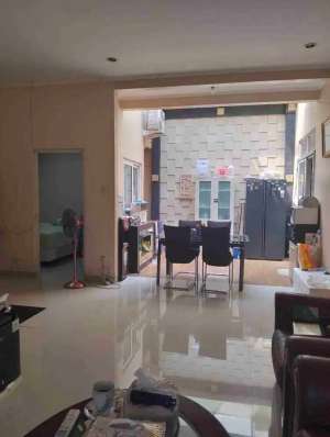 rumah jual , tersedia melalui melalui situs Olx