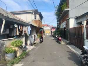 Rumah Kemayoran Murah JARANG ADA Lokasi bagus dekat Stasiun Kereta Api Akses mobil , tersedia melalui melalui situs Olx