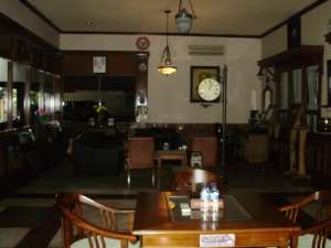 Rumah Luas di Lenteng Agung , tersedia melalui melalui situs Olx