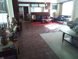 Rumah mainroad Cipaganti dekat pajajaran Bandung Utara Luas Besar , tersedia melalui melalui situs Olx