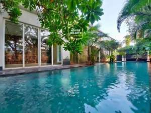 Rumah Mewah Brawijaya Kebayoran Baru 2 Lantai ElitePremium , tersedia melalui melalui situs Olx