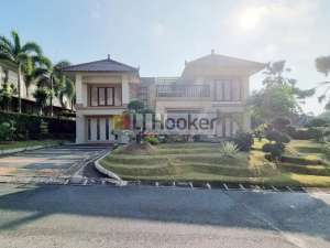 Rumah Mewah Furnished Siap Huni Di Perumahan Elite Villa Panbil , tersedia melalui melalui situs Olx