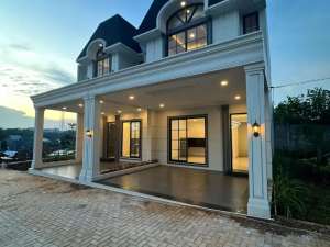 RUMAH MEWAH THE BRAWIJAYA 2 Lantai TERMURAH SE-TANGSELTERDEPAN NEMPEL BSD , tersedia melalui melalui situs Olx