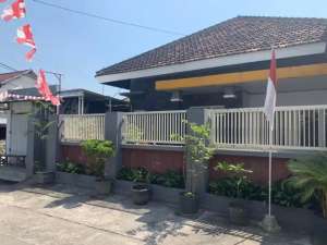 Rumah Modern 2lt Hook di Mojopurno , tersedia melalui melalui situs Olx