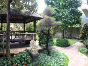 Rumah Modern dengan Kebun Luas di Tukad Badung Renon , tersedia melalui melalui situs Olx