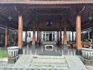 RUMAH PENDOPO NYAMAN STRATEGIS DEKAT PINTU TOL UNGARAN , tersedia melalui melalui situs Olx