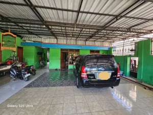 Rumah plus usaha di tegalgede karanganyar , tersedia melalui melalui situs Olx