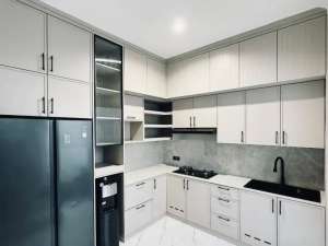 Rumah Semi Furnished Build In Aja Ditinggal, Regensi Melati Mas - BSD , tersedia melalui melalui situs Olx